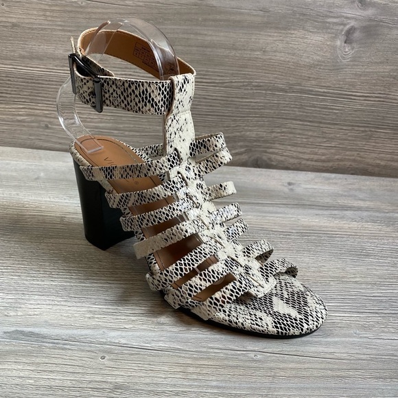 Vionic Sami woman’s heeled caged sandal in snake print 9 with ankle strap - Picture 2 of 16